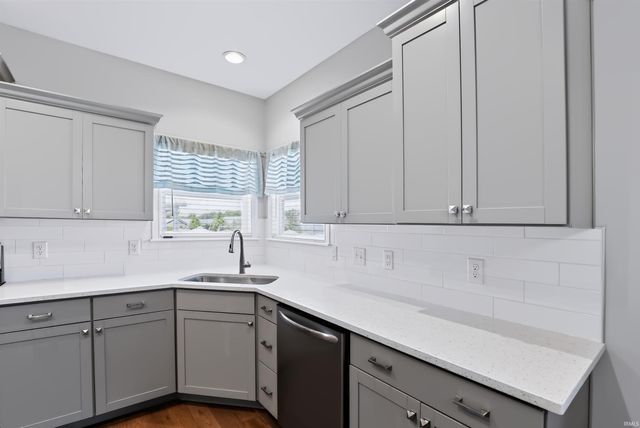 1066 Chesapeake Pointe Drive, Lafayette, IN 47909