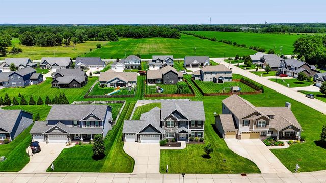 1066 Chesapeake Pointe Drive, Lafayette, IN 47909