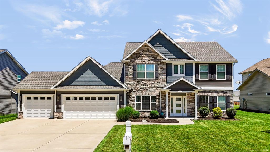 1066 Chesapeake Pointe Drive, Lafayette, IN 47909