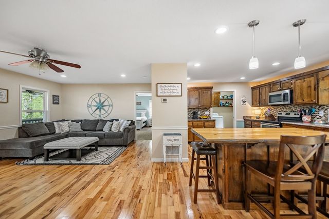 6 Gilliam Road, Mineral Bluff, GA 30559