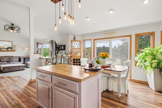 27357 Birmingham Court, Paw Paw, MI 49079