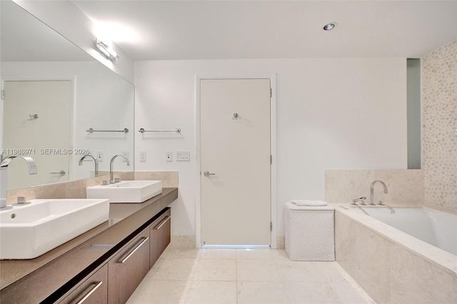 17121 Collins Ave 3206, Sunny Isles Beach, FL 33160