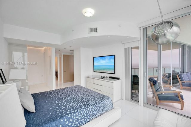 17121 Collins Ave 3206, Sunny Isles Beach, FL 33160