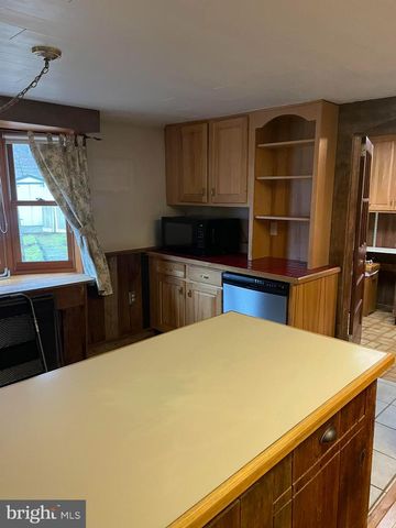 1127 KAOLIN RD, Avondale, PA 19311