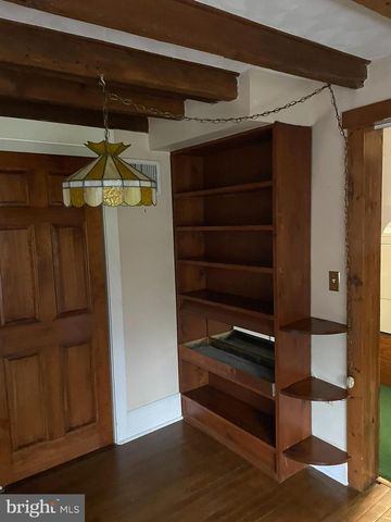 1127 KAOLIN RD, Avondale, PA 19311