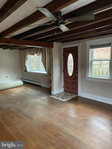 1127 KAOLIN RD, Avondale, PA 19311