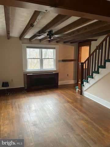 1127 KAOLIN RD, Avondale, PA 19311