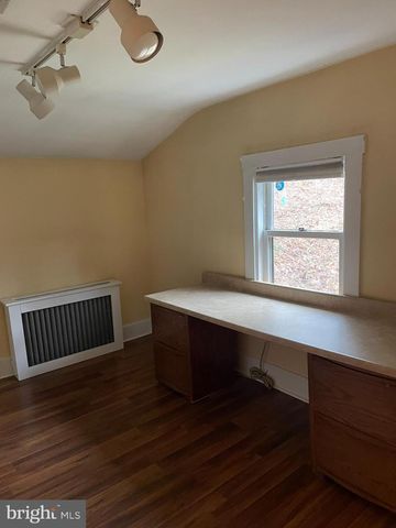 1127 KAOLIN RD, Avondale, PA 19311