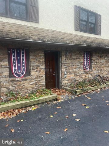 1127 KAOLIN RD, Avondale, PA 19311