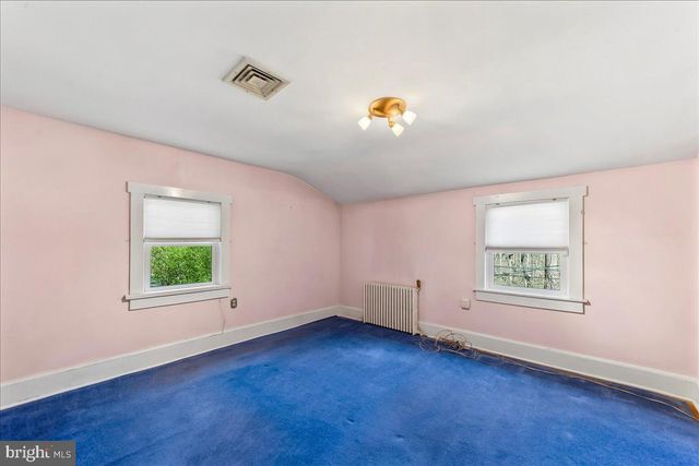 1127 KAOLIN RD, Avondale, PA 19311