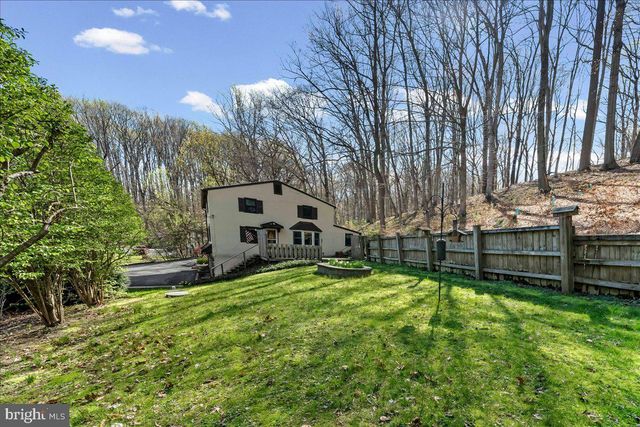 1127 KAOLIN RD, Avondale, PA 19311