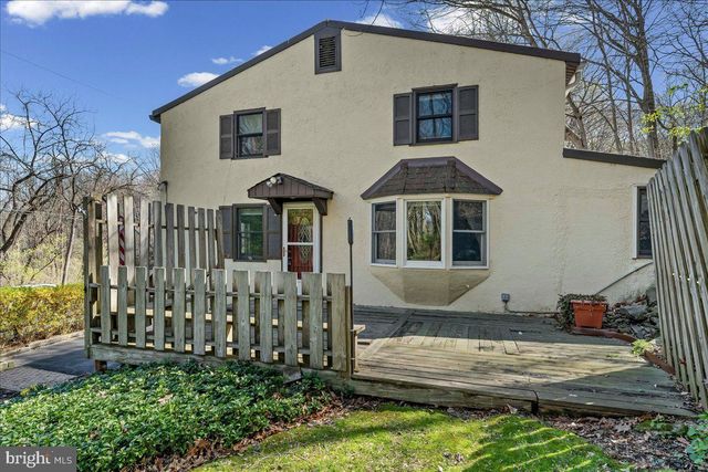 1127 KAOLIN RD, Avondale, PA 19311