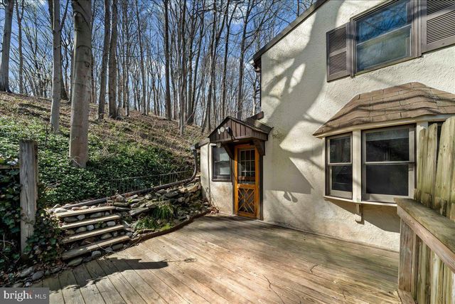 1127 KAOLIN RD, Avondale, PA 19311