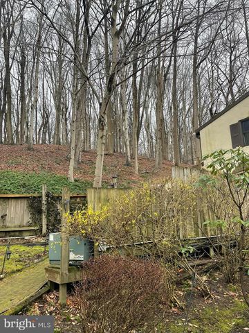 1127 KAOLIN RD, Avondale, PA 19311