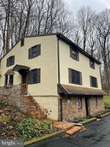 1127 KAOLIN RD, Avondale, PA 19311