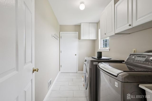 5 Abate Court, Franklin, NJ 08873