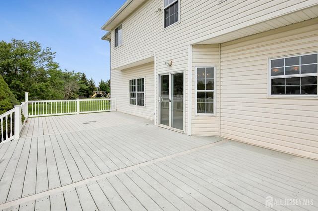 5 Abate Court, Franklin, NJ 08873