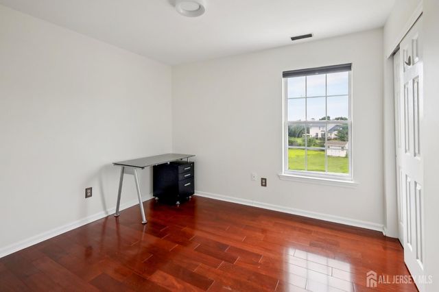 5 Abate Court, Franklin, NJ 08873