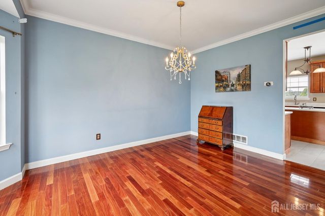 5 Abate Court, Franklin, NJ 08873