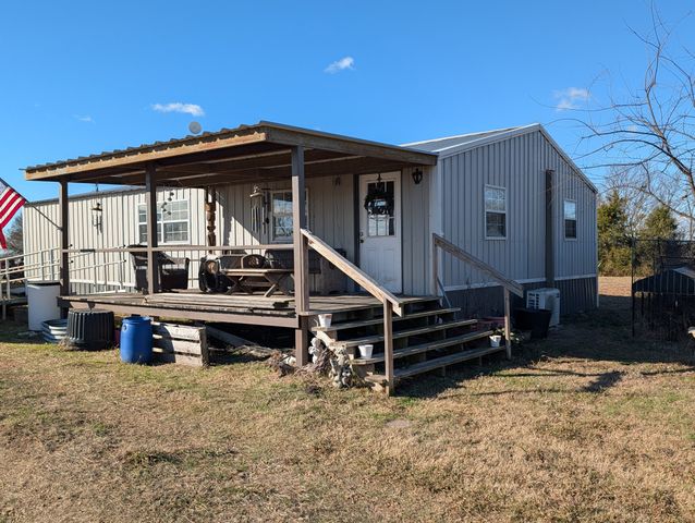 651 County Road 2906, Dodd City, TX 75438