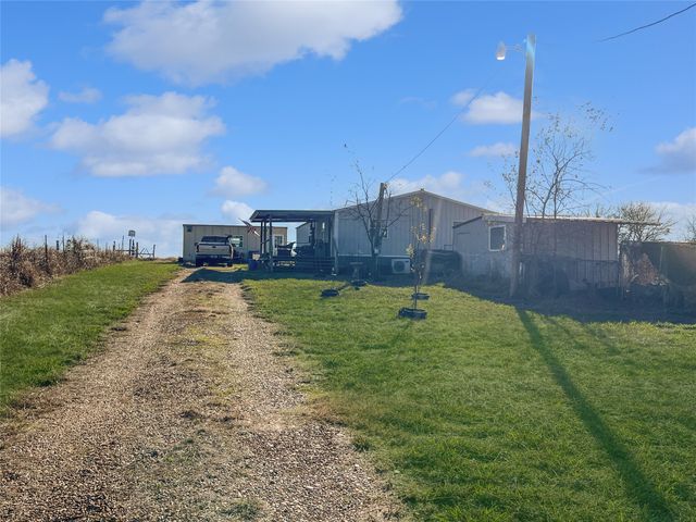 651 County Road 2906, Dodd City, TX 75438