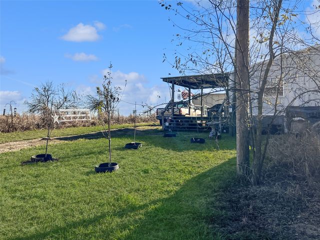 651 County Road 2906, Dodd City, TX 75438