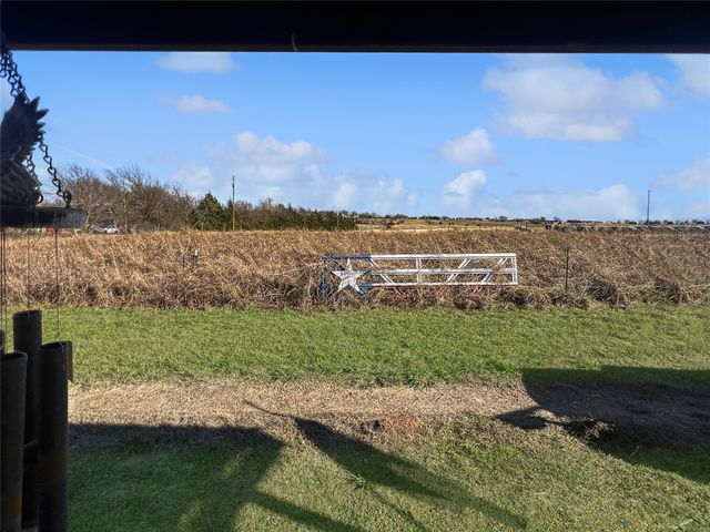 651 County Road 2906, Dodd City, TX 75438