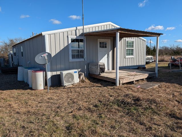 651 County Road 2906, Dodd City, TX 75438