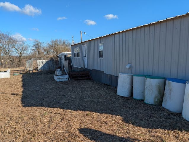 651 County Road 2906, Dodd City, TX 75438