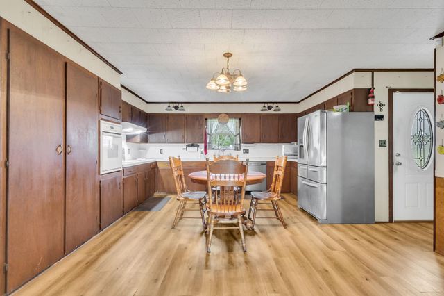 642 County Road 4335, Woodville, TX 75979