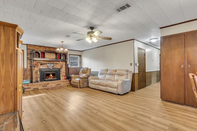 642 County Road 4335, Woodville, TX 75979