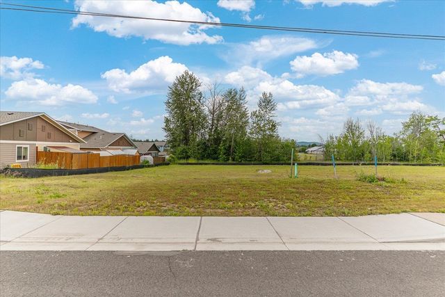 830 S Colville Rd, Deer Park, WA 99006