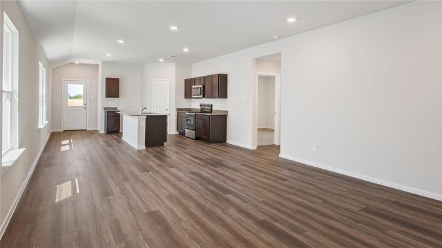 2305 White Wing, Navasota, TX 77868