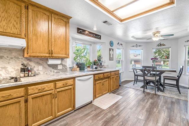 1405 Lincon Lane, Lemoore, CA 93245