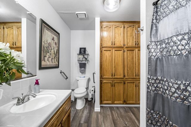 1405 Lincon Lane, Lemoore, CA 93245