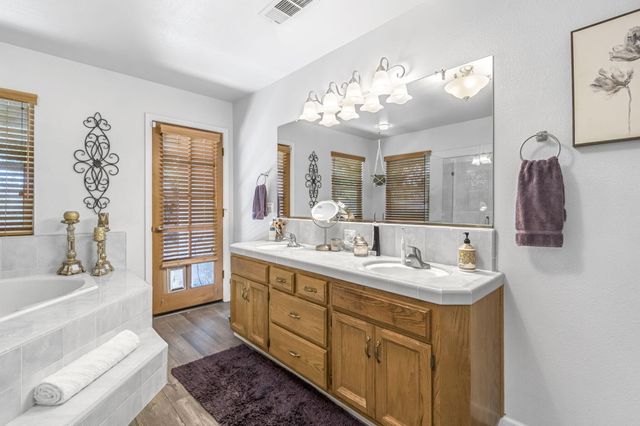 1405 Lincon Lane, Lemoore, CA 93245