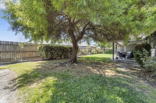 1405 Lincon Lane, Lemoore, CA 93245
