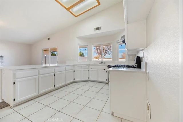 14450 Palo Alto Court, Victorville, CA 92392