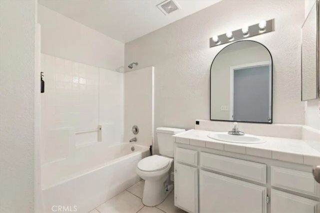 14450 Palo Alto Court, Victorville, CA 92392