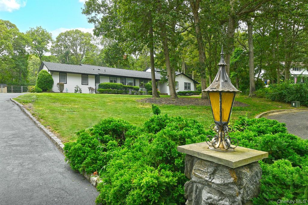9 Midvale Court, East Northport, NY 11731