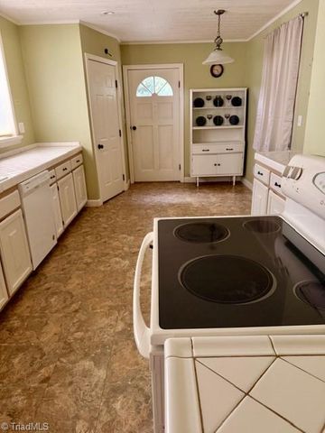 2600 NC Highway 8 N, Danbury, NC 27016