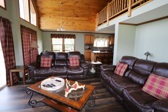 1293 City Farm Road, Newport Town, VT 05857