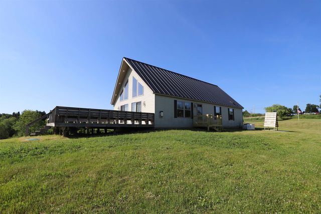 1293 City Farm Road, Newport Town, VT 05857