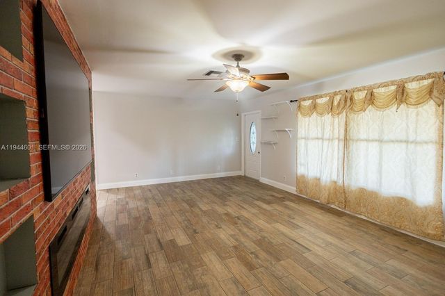 1181 W C Rd, Loxahatchee, FL 33470