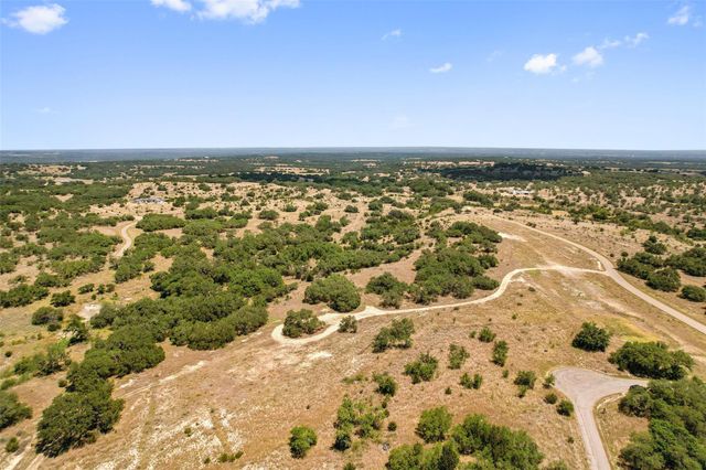 140 Lantana DR, Johnson City, TX 78636