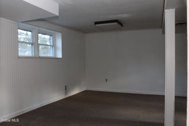 362 Ferris Road, Niskayuna, NY 12304