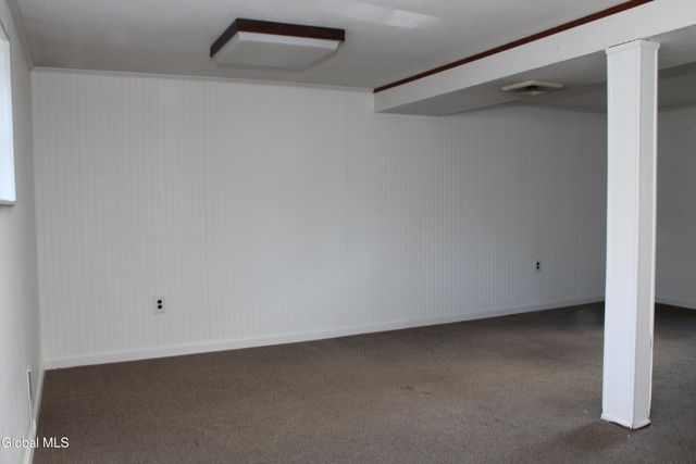 362 Ferris Road, Niskayuna, NY 12304