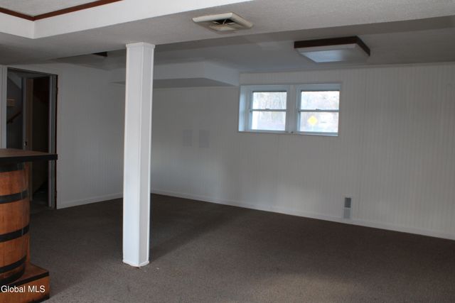 362 Ferris Road, Niskayuna, NY 12304