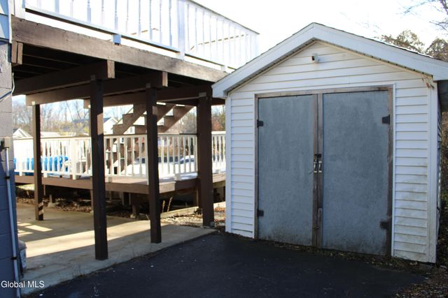 362 Ferris Road, Niskayuna, NY 12304