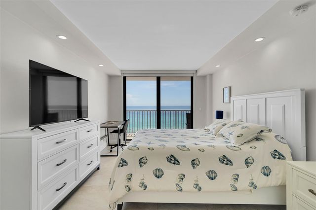 400 N SURF RD 703, Hollywood, FL 33019